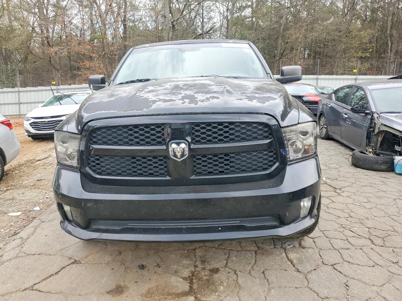 2013 RAM 1500 ST photo 5