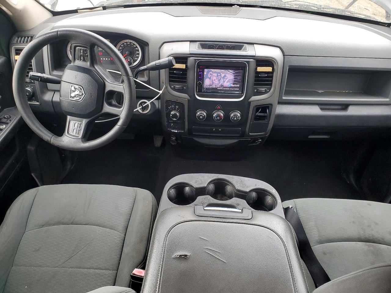 2013 RAM 1500 ST photo 8