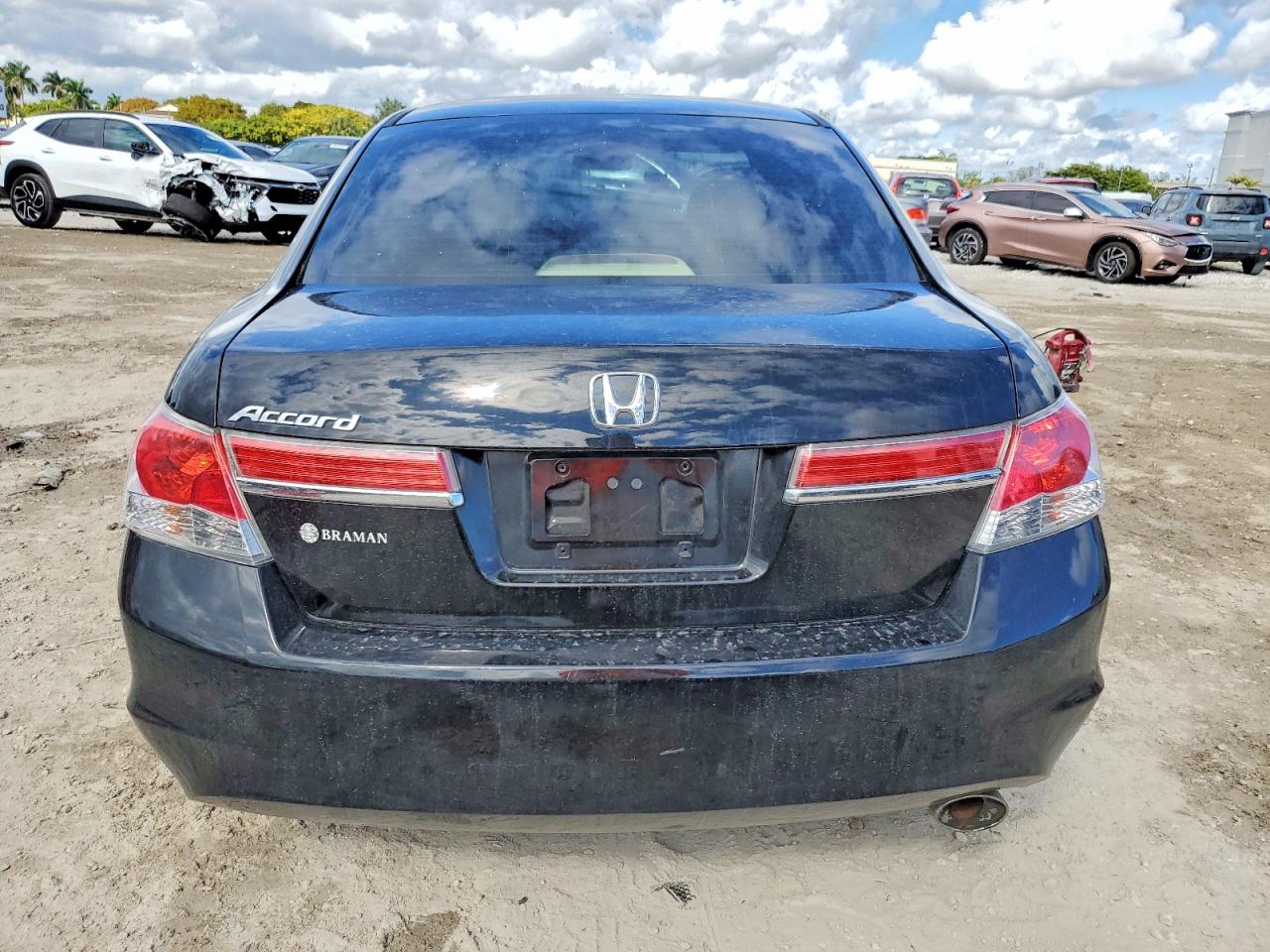 2012 HONDA ACCORD LX photo 6