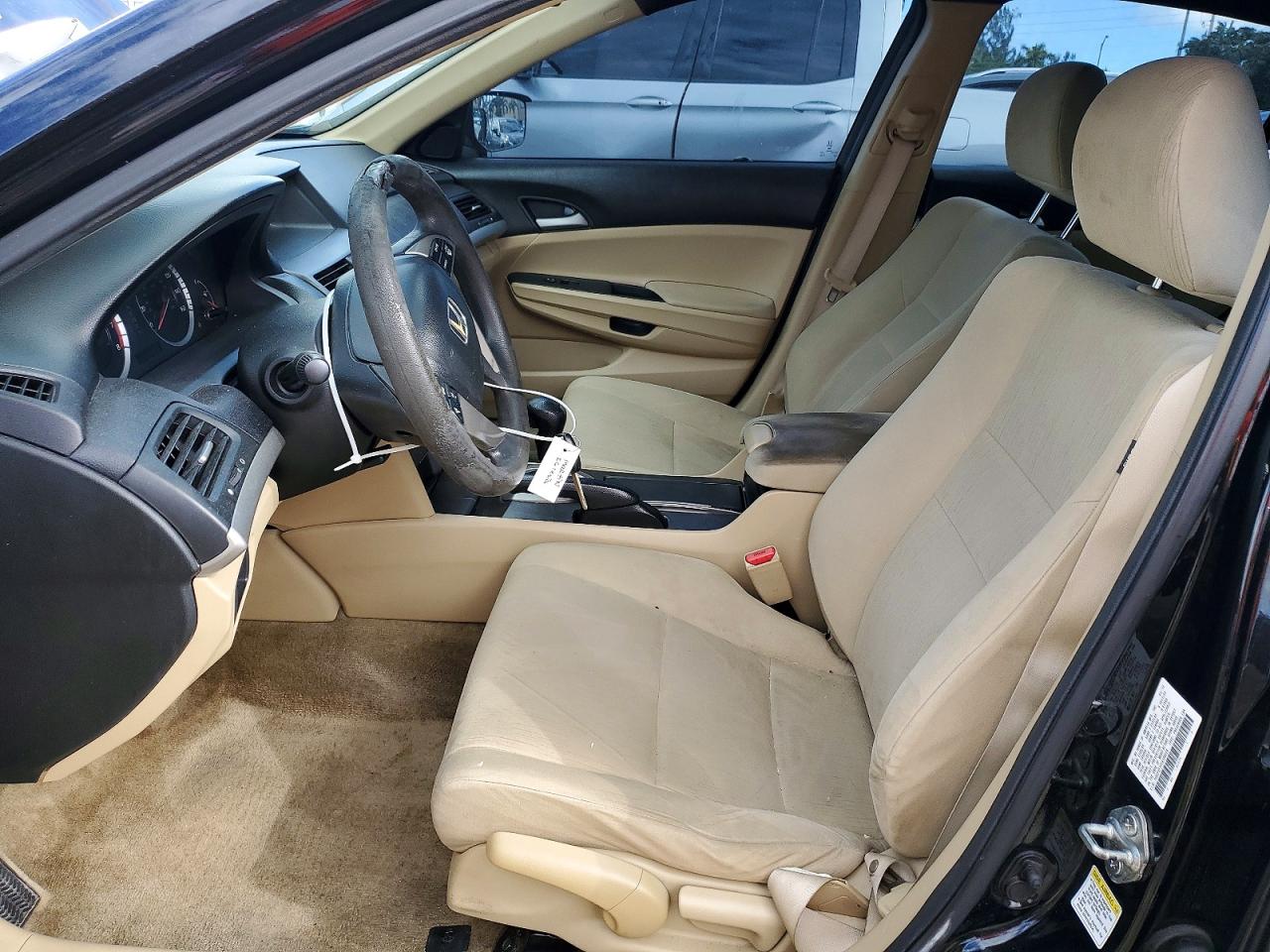 2012 HONDA ACCORD LX photo 7