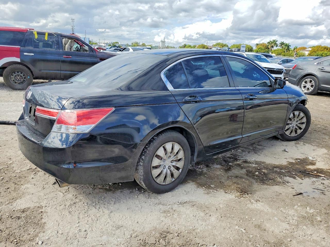 2012 HONDA ACCORD LX photo 3