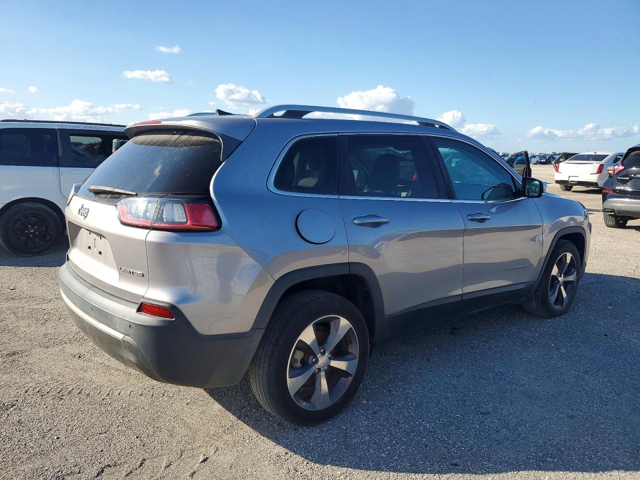 2019 JEEP CHEROKEE LIMITED photo 3