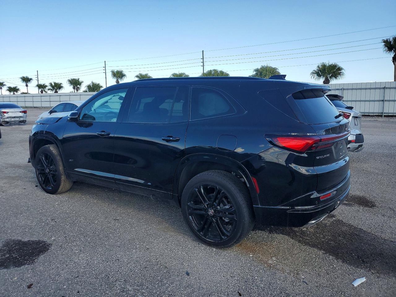 2025 BUICK ENCLAVE SPORT TOURING photo 2
