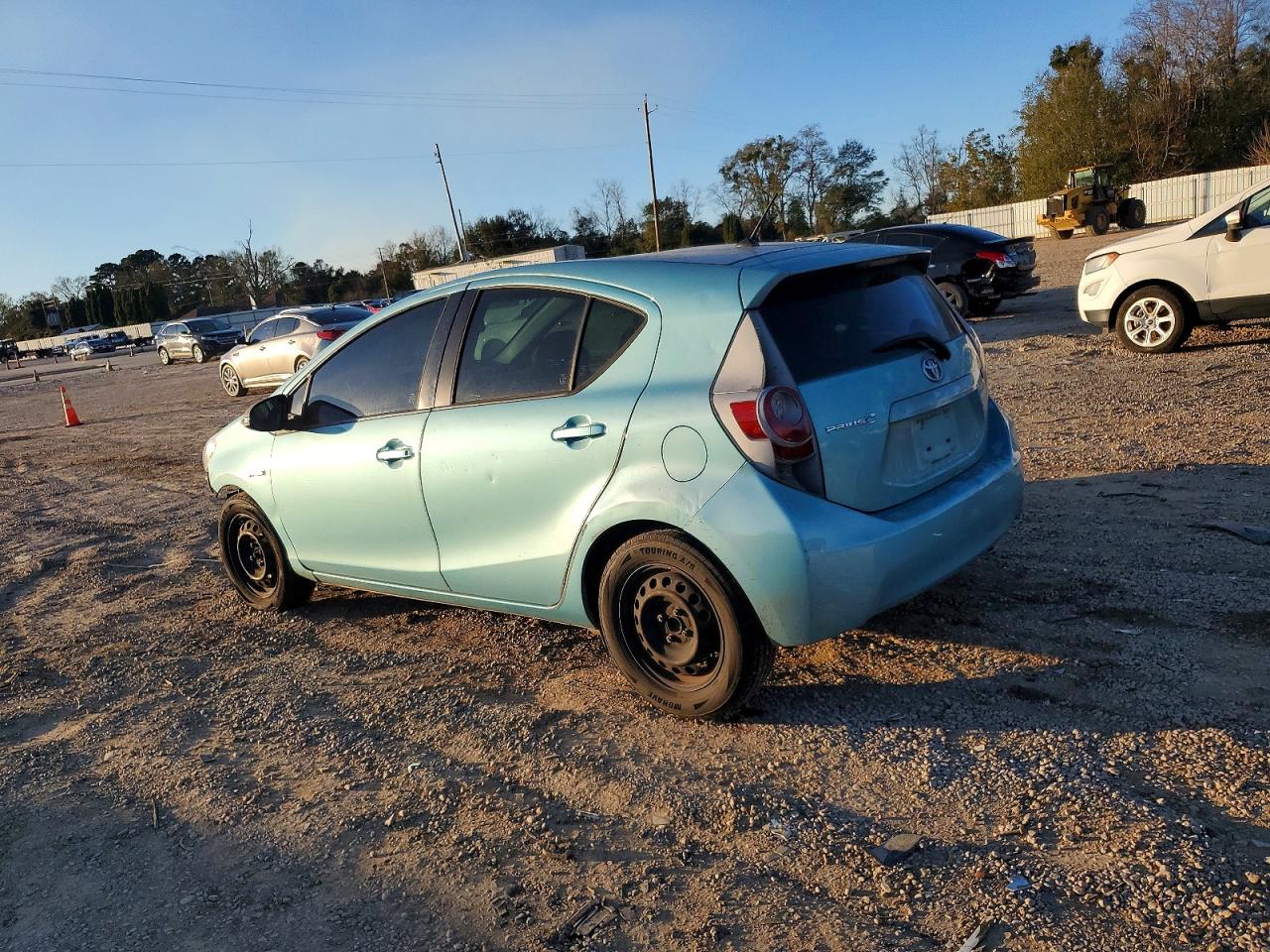 2012 TOYOTA PRIUS C photo 2