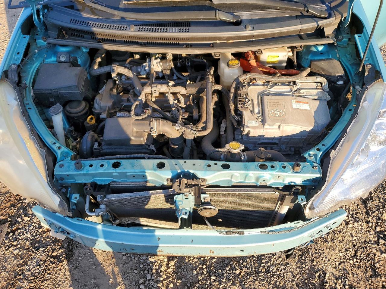 2012 TOYOTA PRIUS C photo 11
