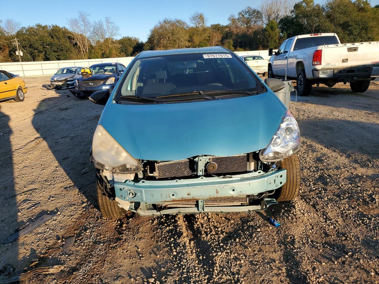2012 TOYOTA PRIUS C photo 5