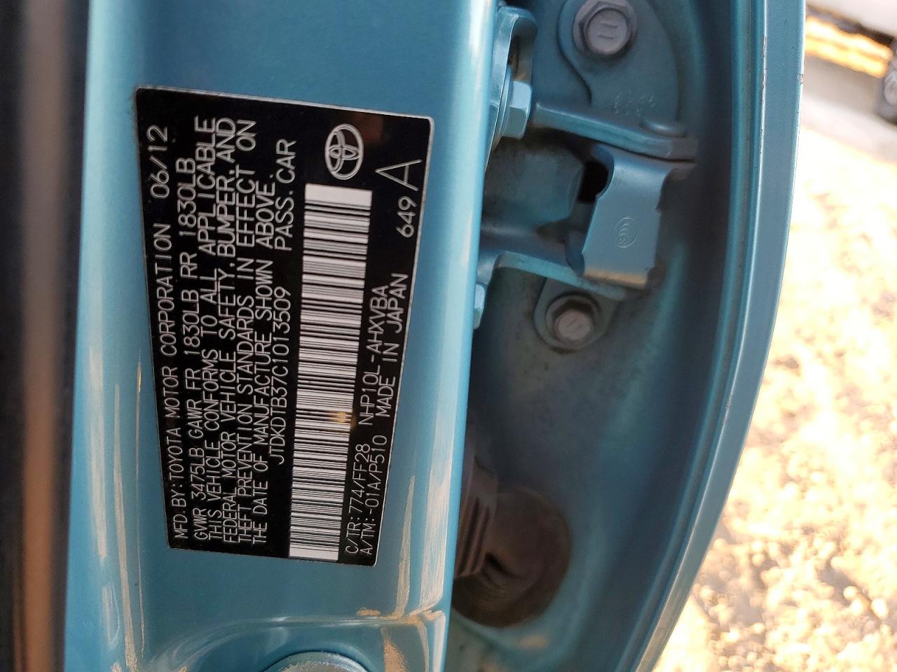 2012 TOYOTA PRIUS C photo 12