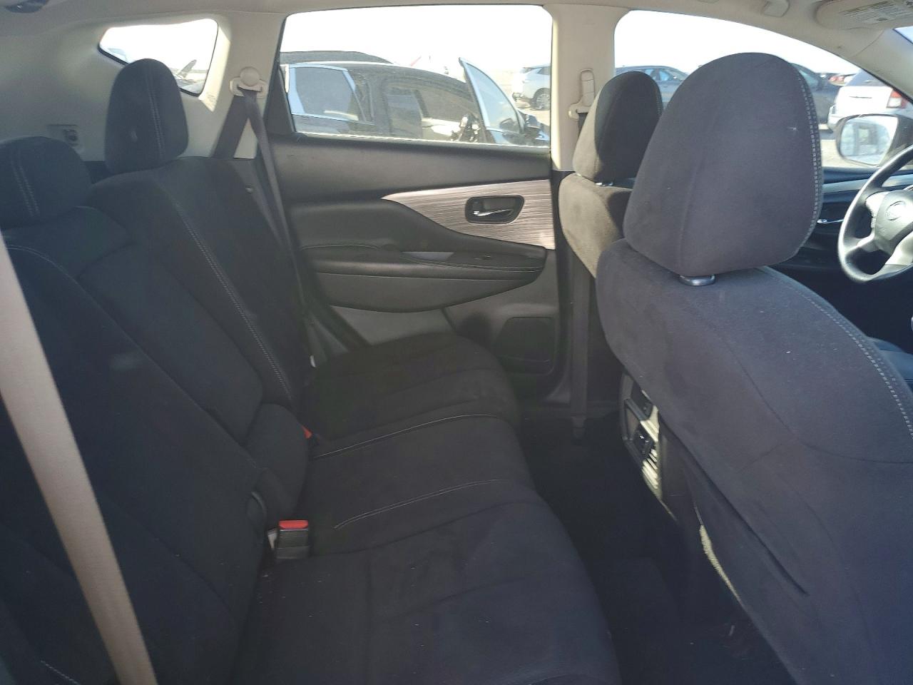2018 NISSAN MURANO S photo 10