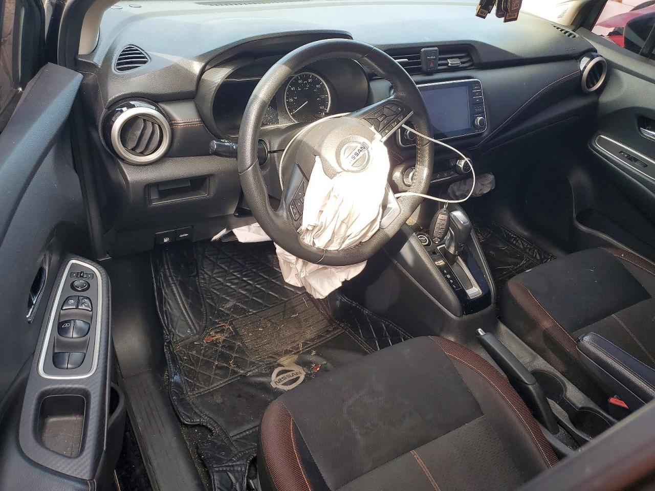 2020 NISSAN VERSA SR photo 8