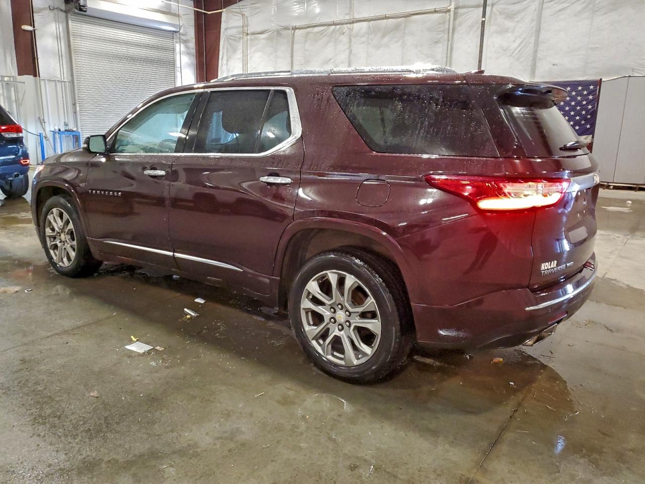 2019 CHEVROLET TRAVERSE PREMIER photo 2