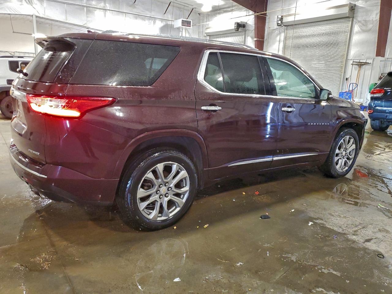 2019 CHEVROLET TRAVERSE PREMIER photo 3