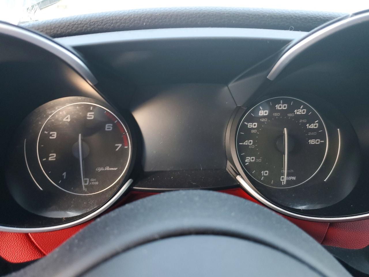 2019 ALFA ROMEO GIULIA photo 9