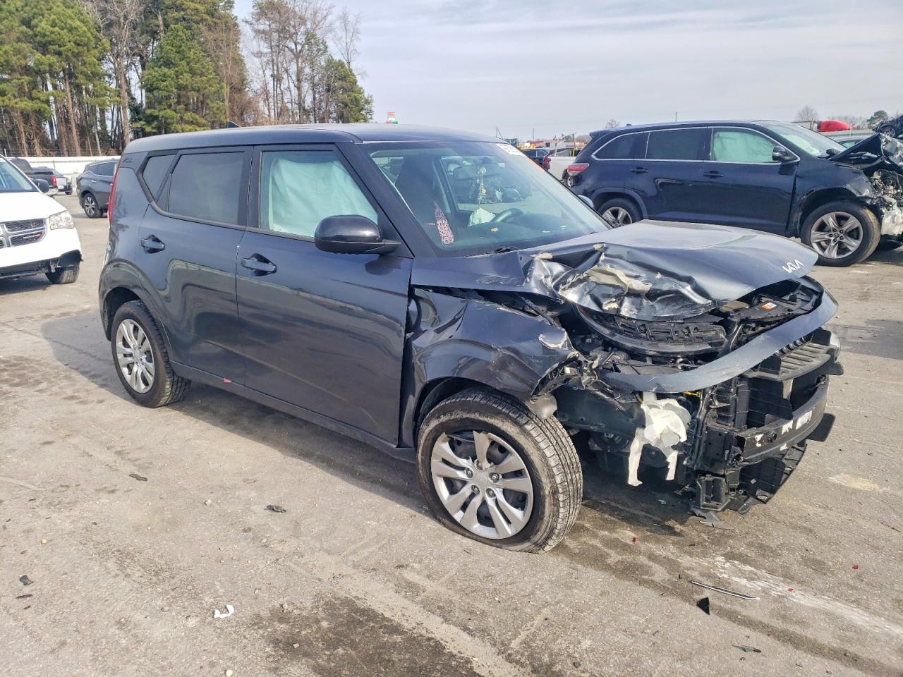 2022 KIA SOUL LX photo 4