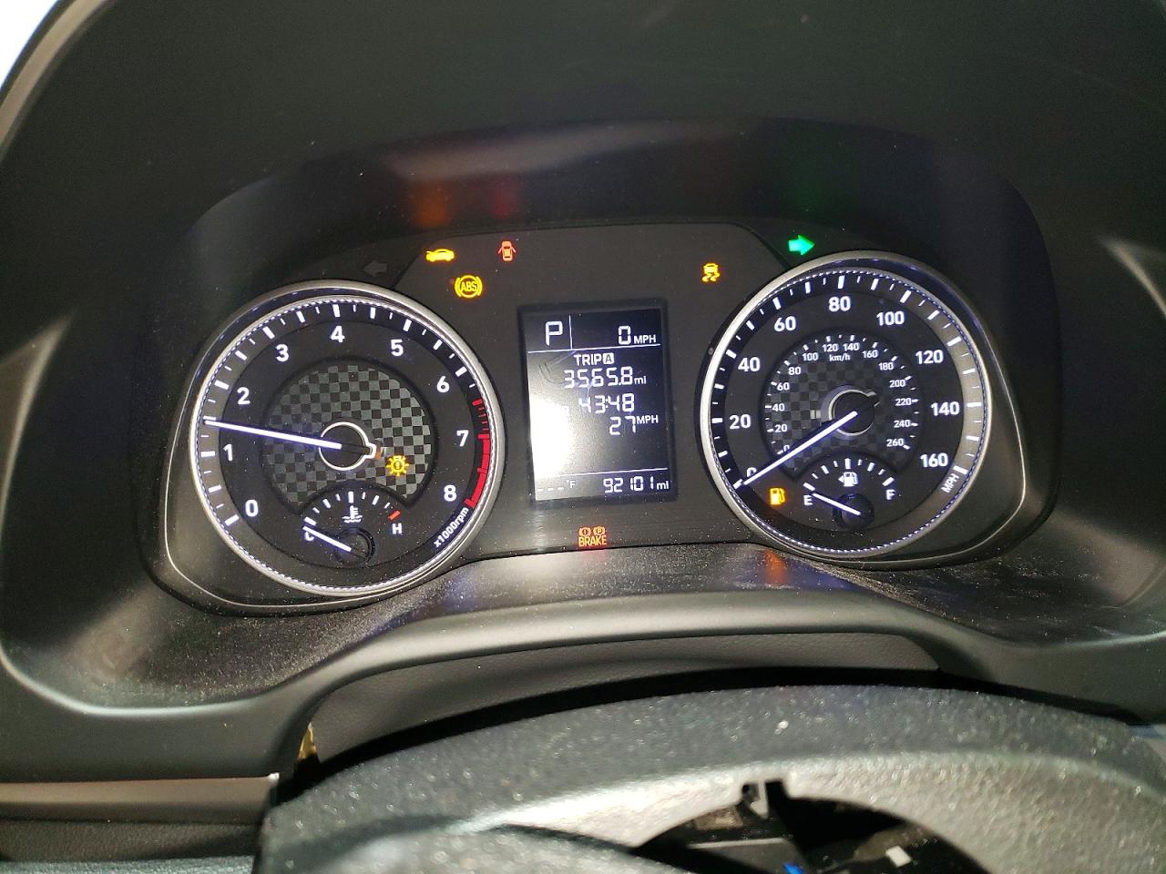 2019 HYUNDAI ELANTRA SE photo 9