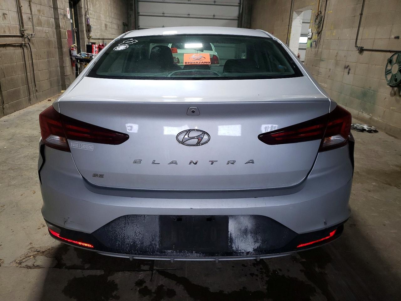 2019 HYUNDAI ELANTRA SE photo 6