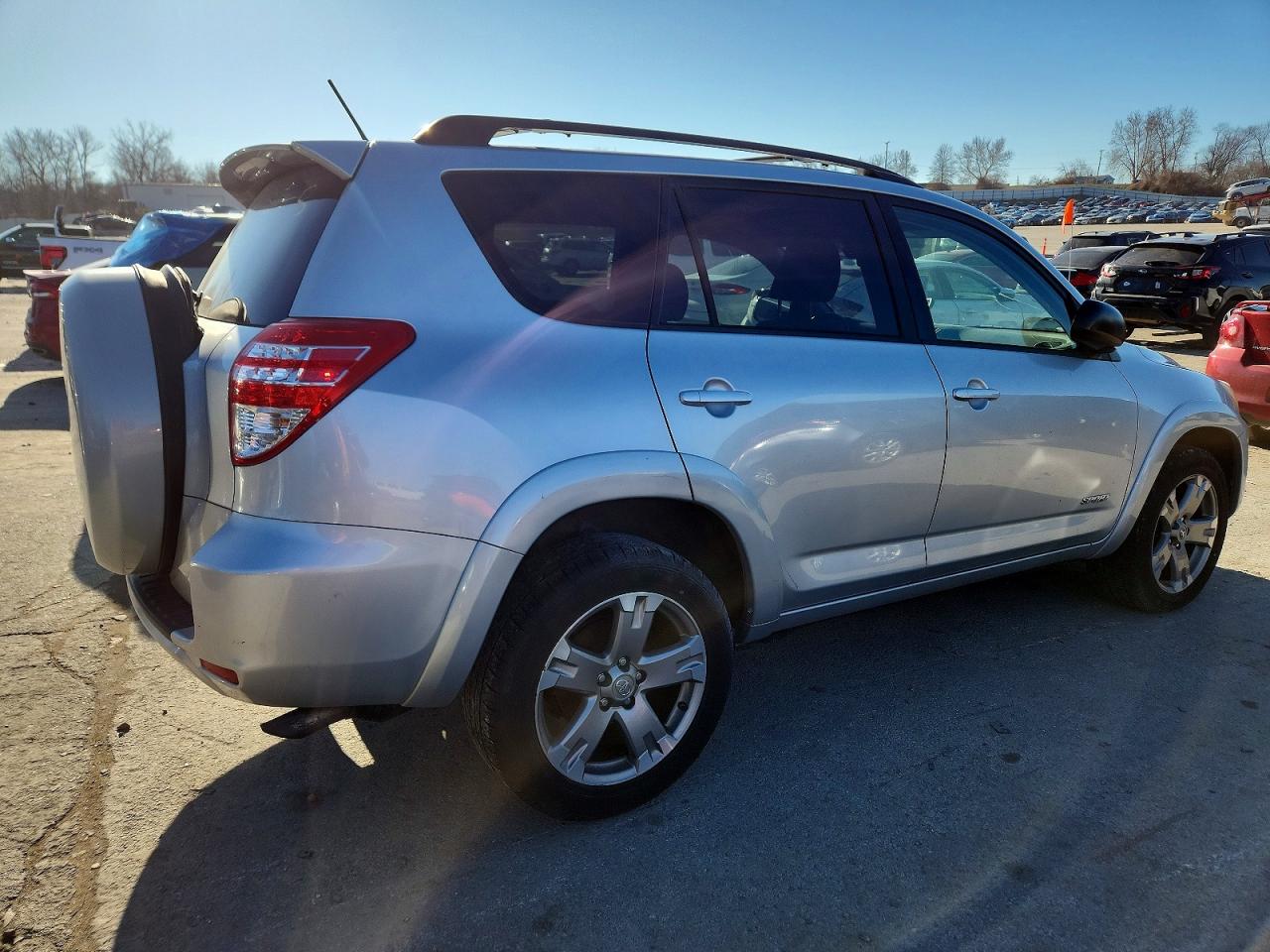 2010 TOYOTA RAV4 SPORT photo 3