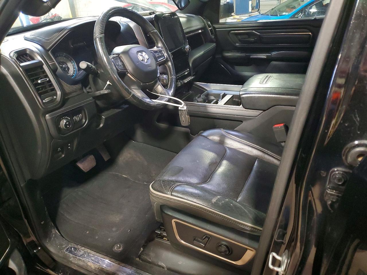 2019 RAM 1500 LIMITED photo 7