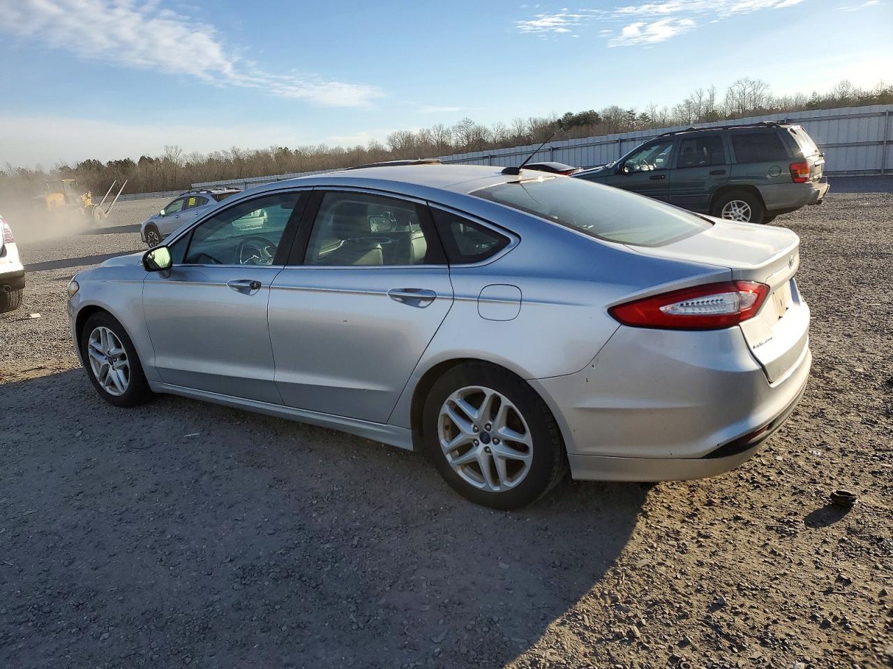 2016 FORD FUSION SE photo 2