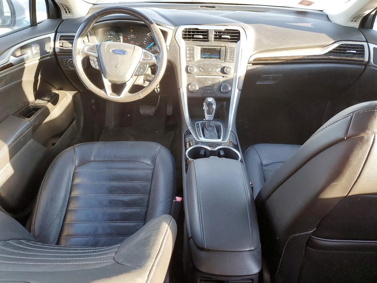 2016 FORD FUSION SE photo 8