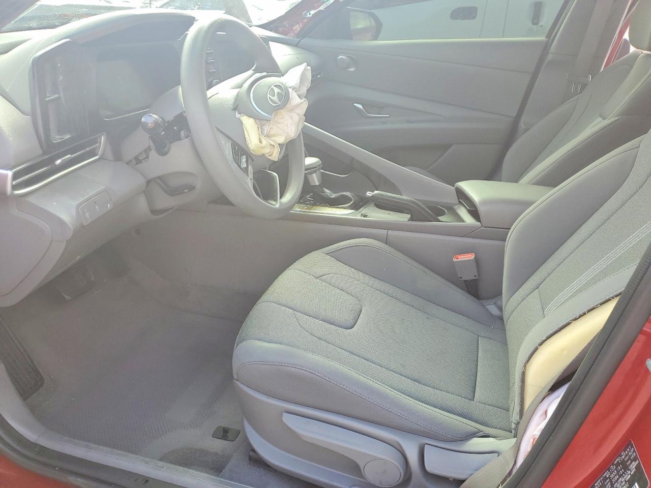 2024 HYUNDAI ELANTRA SE photo 7