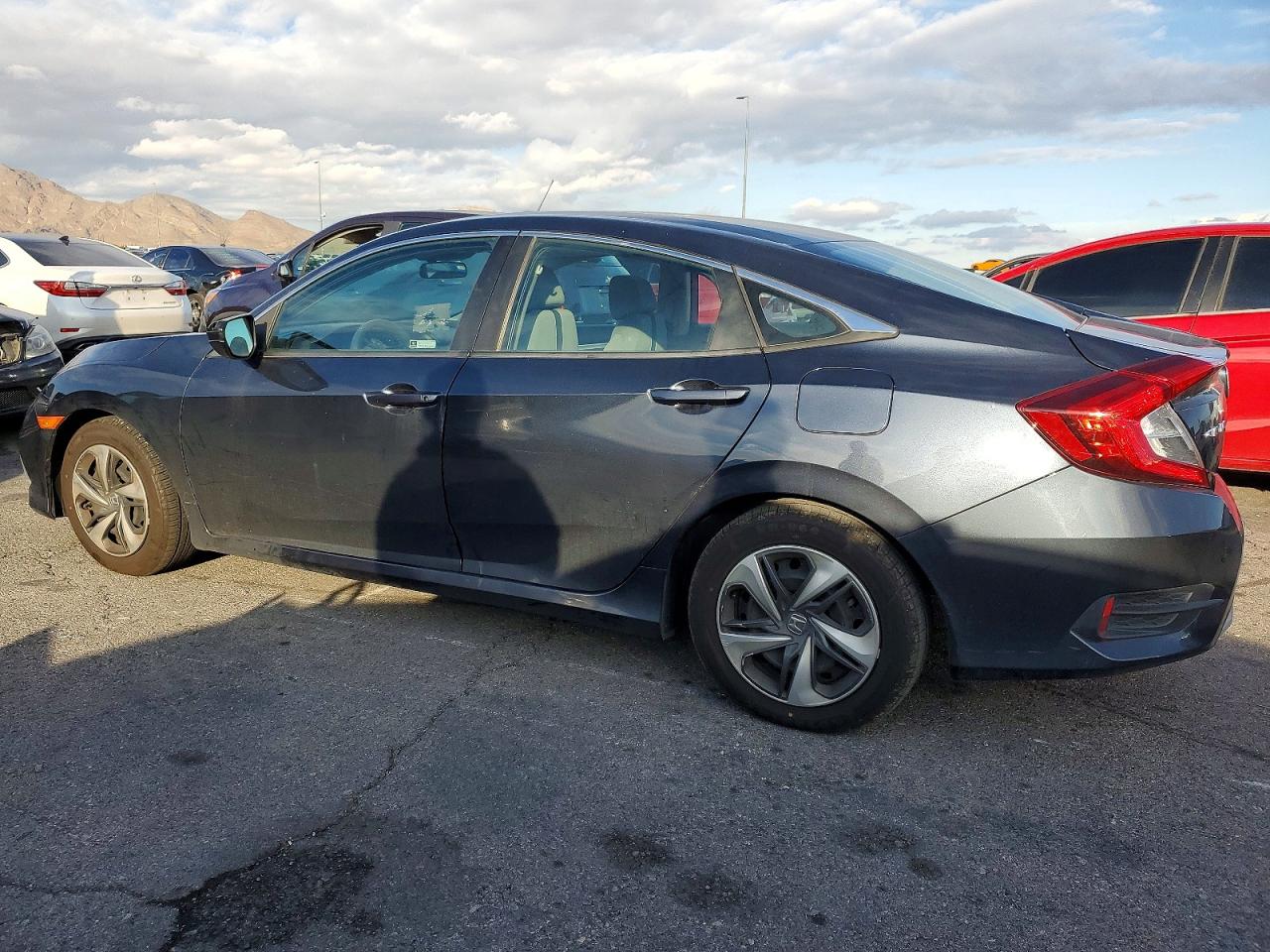 2020 HONDA CIVIC LX photo 3