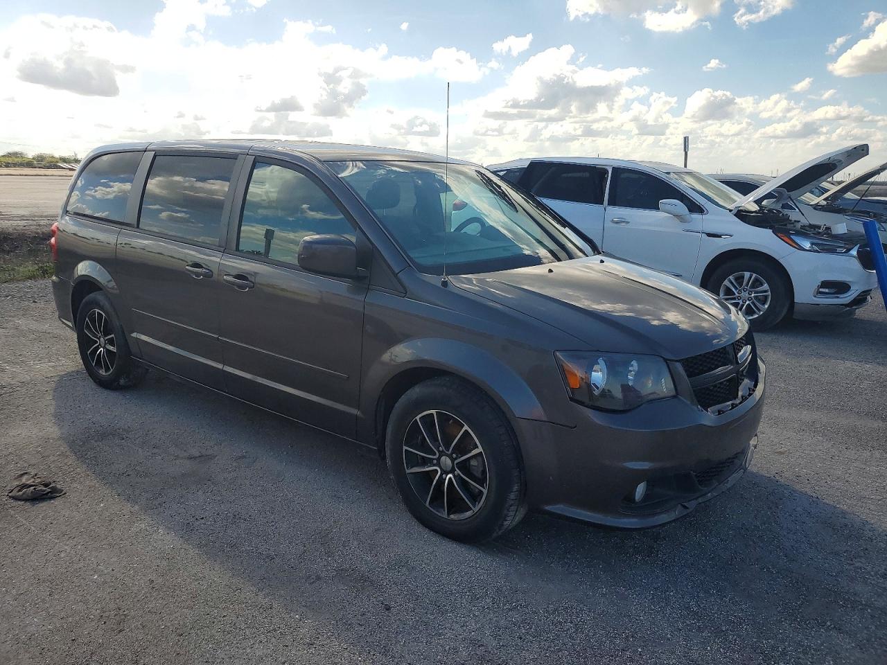 2015 DODGE GRAND CARAVAN SXT photo 4