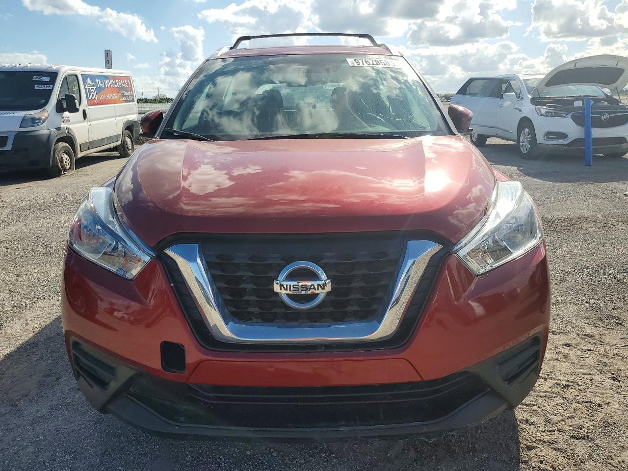 2018 NISSAN KICKS S photo 9