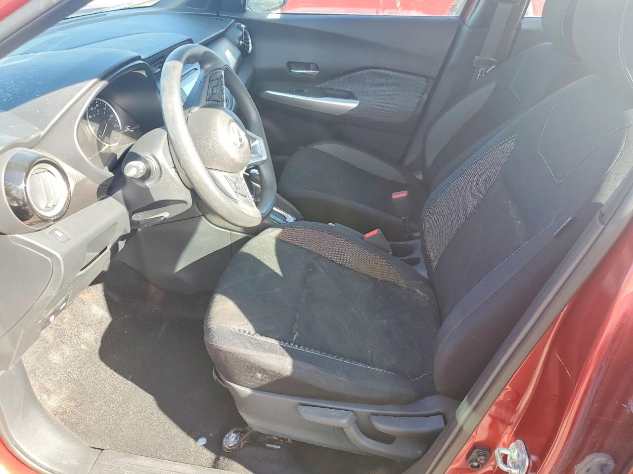 2018 NISSAN KICKS S photo 13