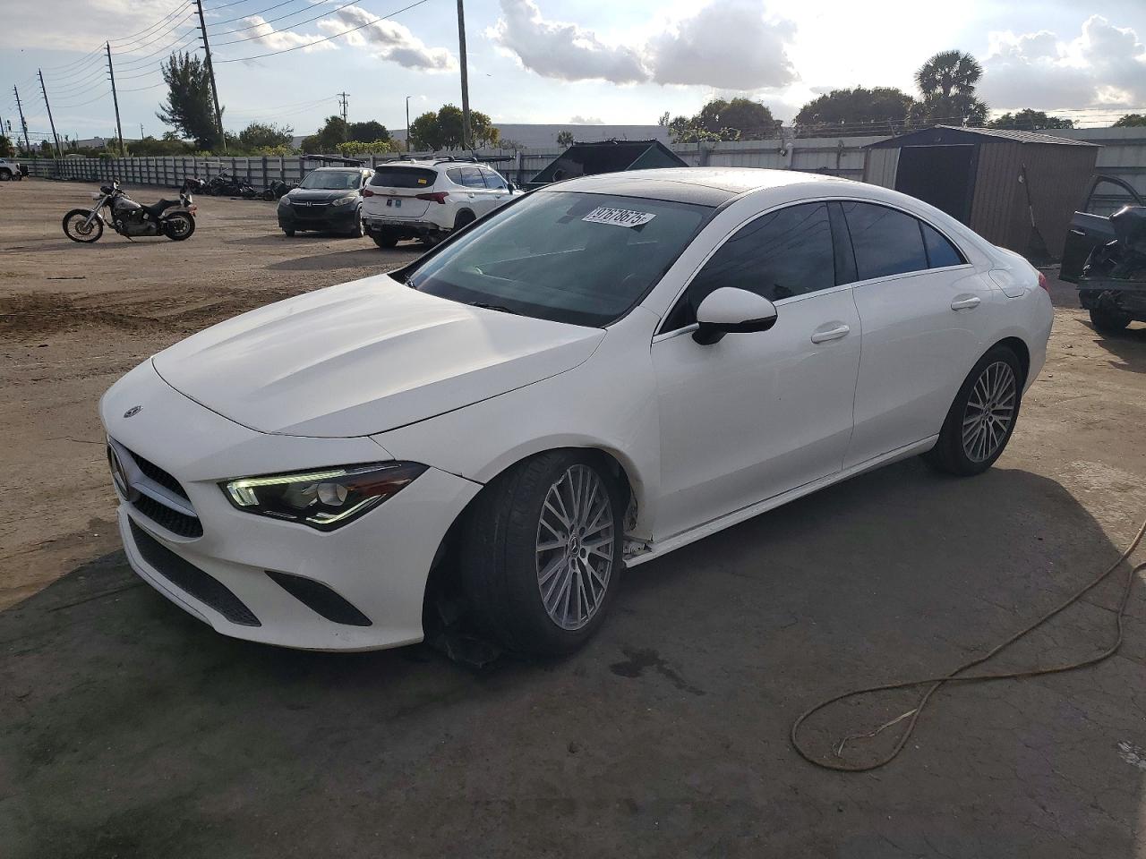 2020 MERCEDES-BENZ CLA