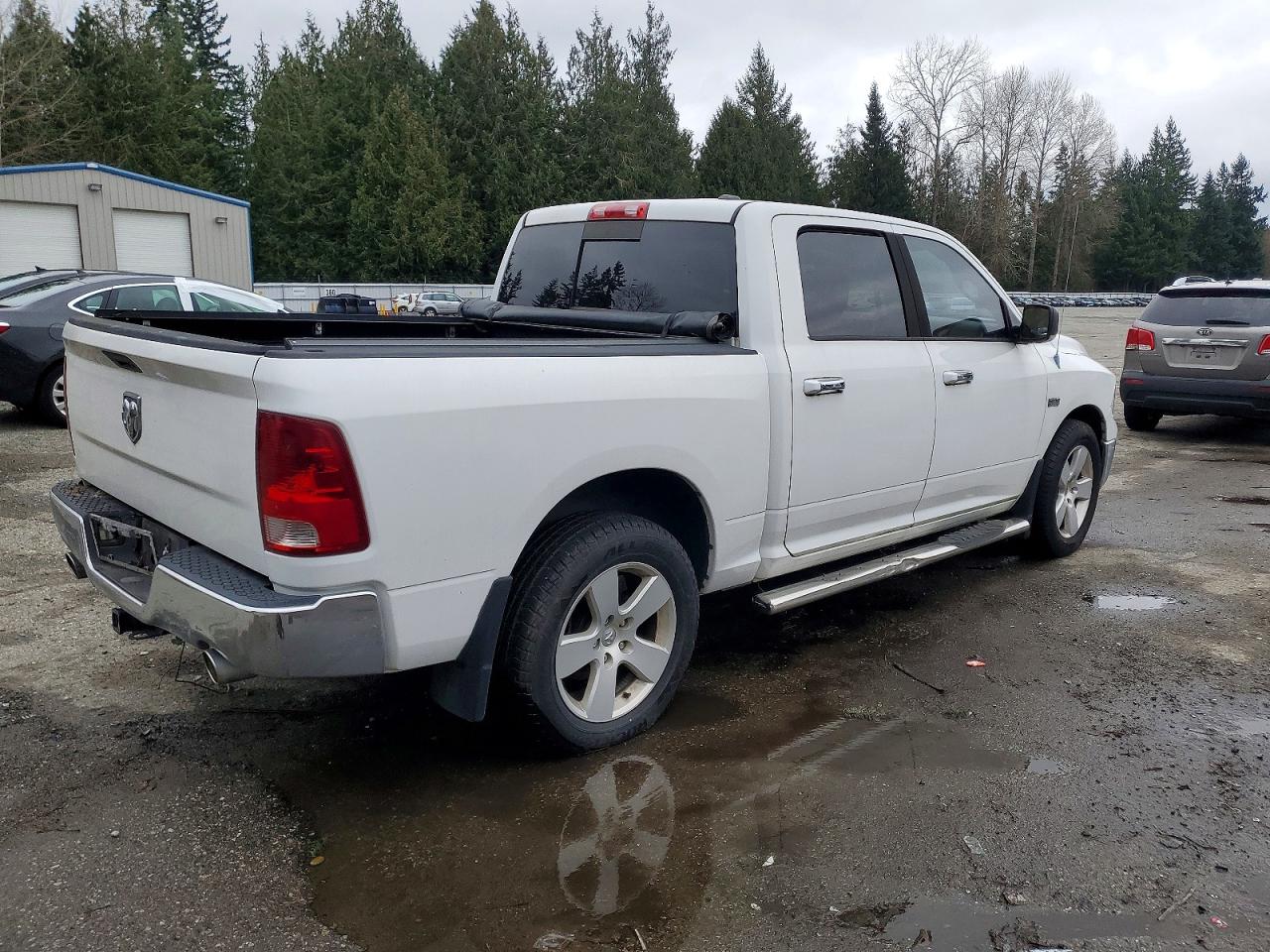 2011 DODGE RAM 1500 photo 3