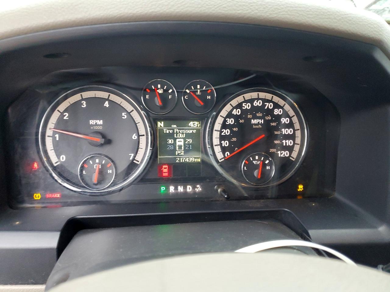 2011 DODGE RAM 1500 photo 9
