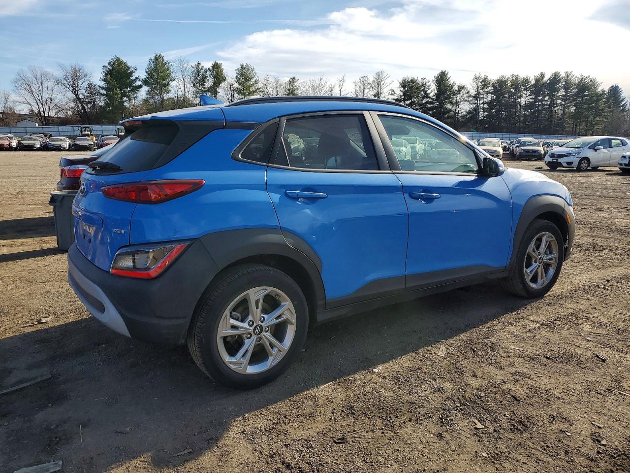 2022 HYUNDAI KONA SEL photo 3
