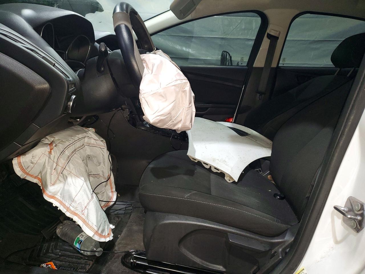 2018 FORD FOCUS S photo 7