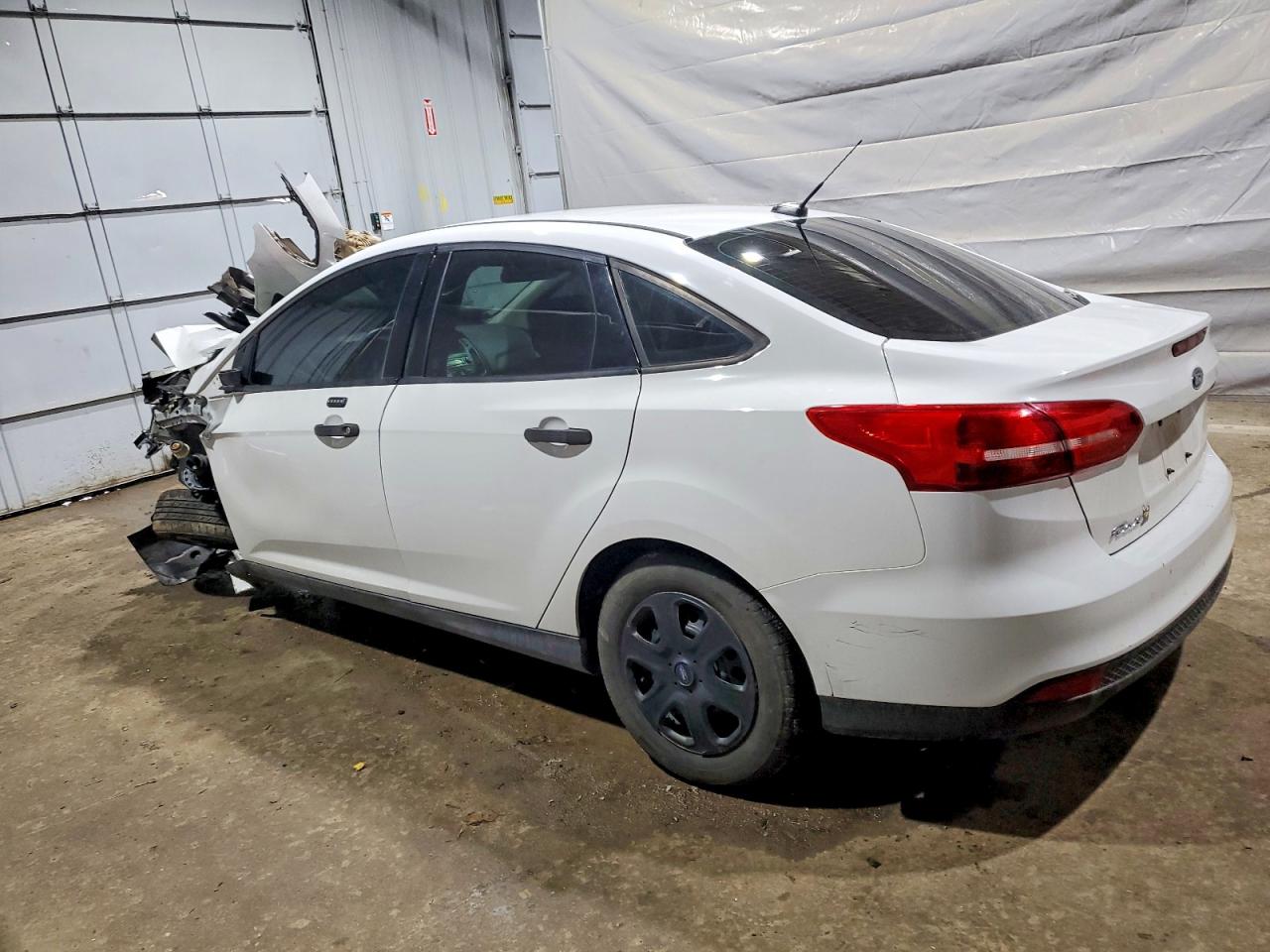 2018 FORD FOCUS S photo 2