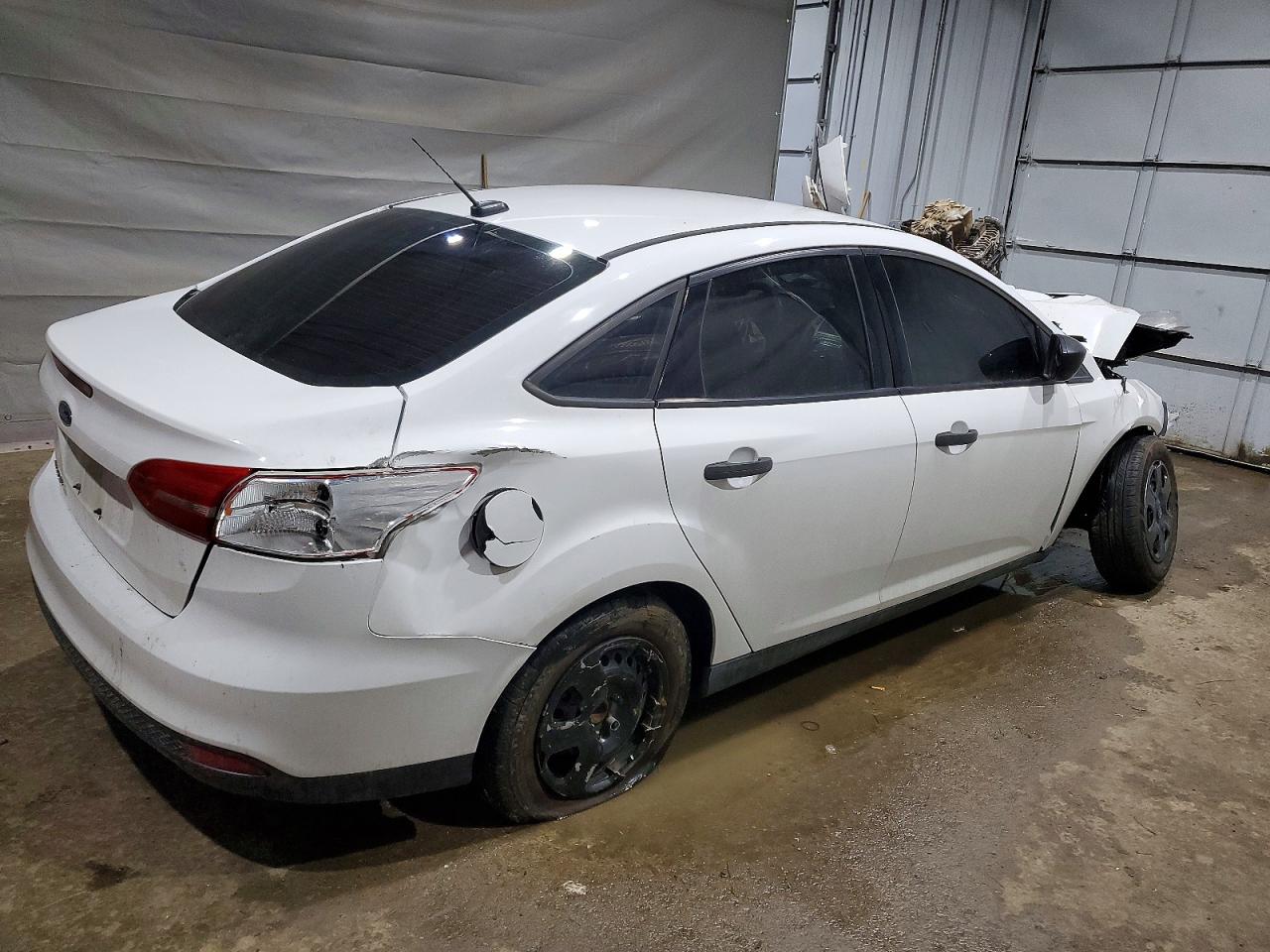 2018 FORD FOCUS S photo 3