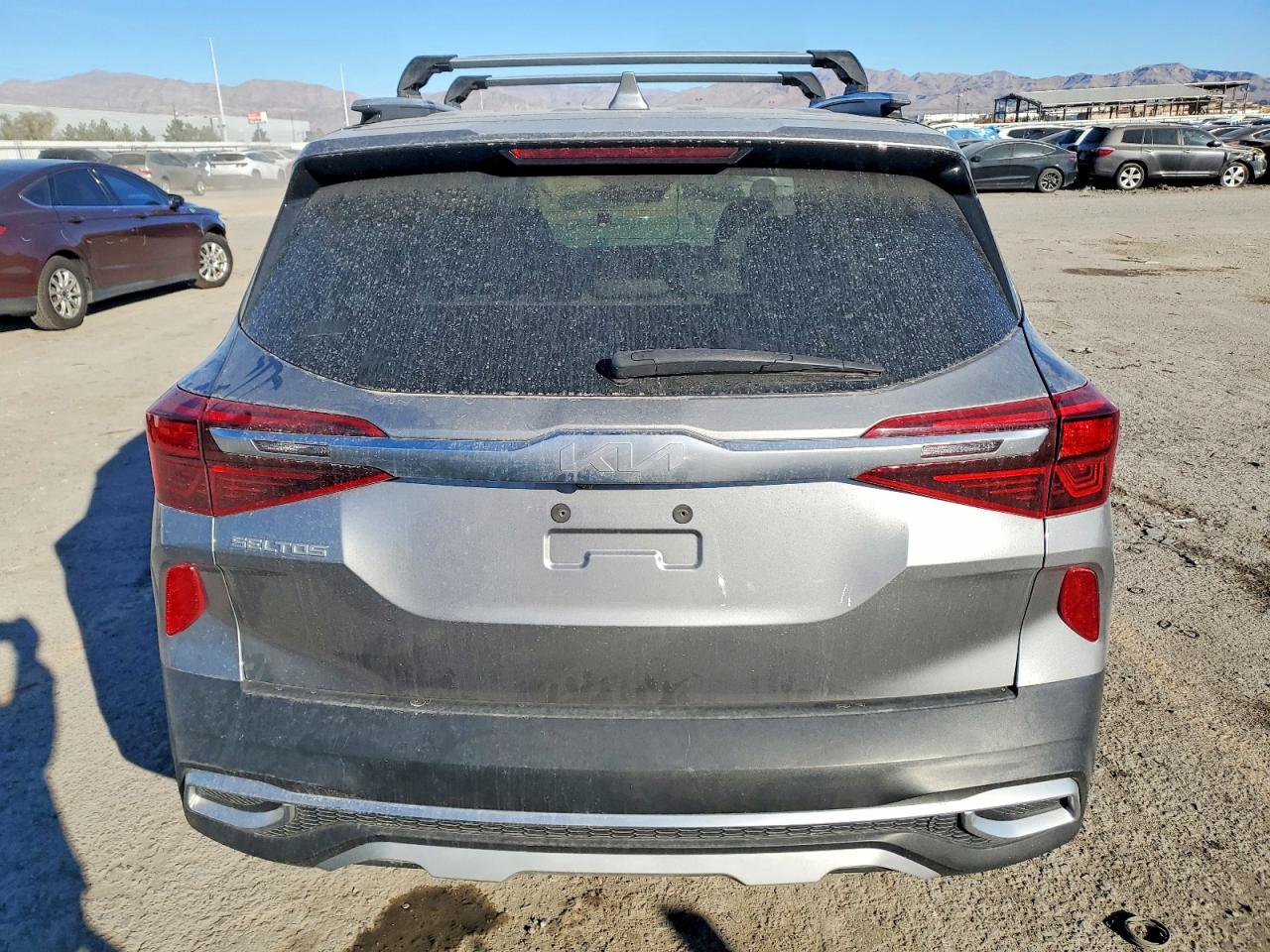 2023 KIA SELTOS EX photo 6