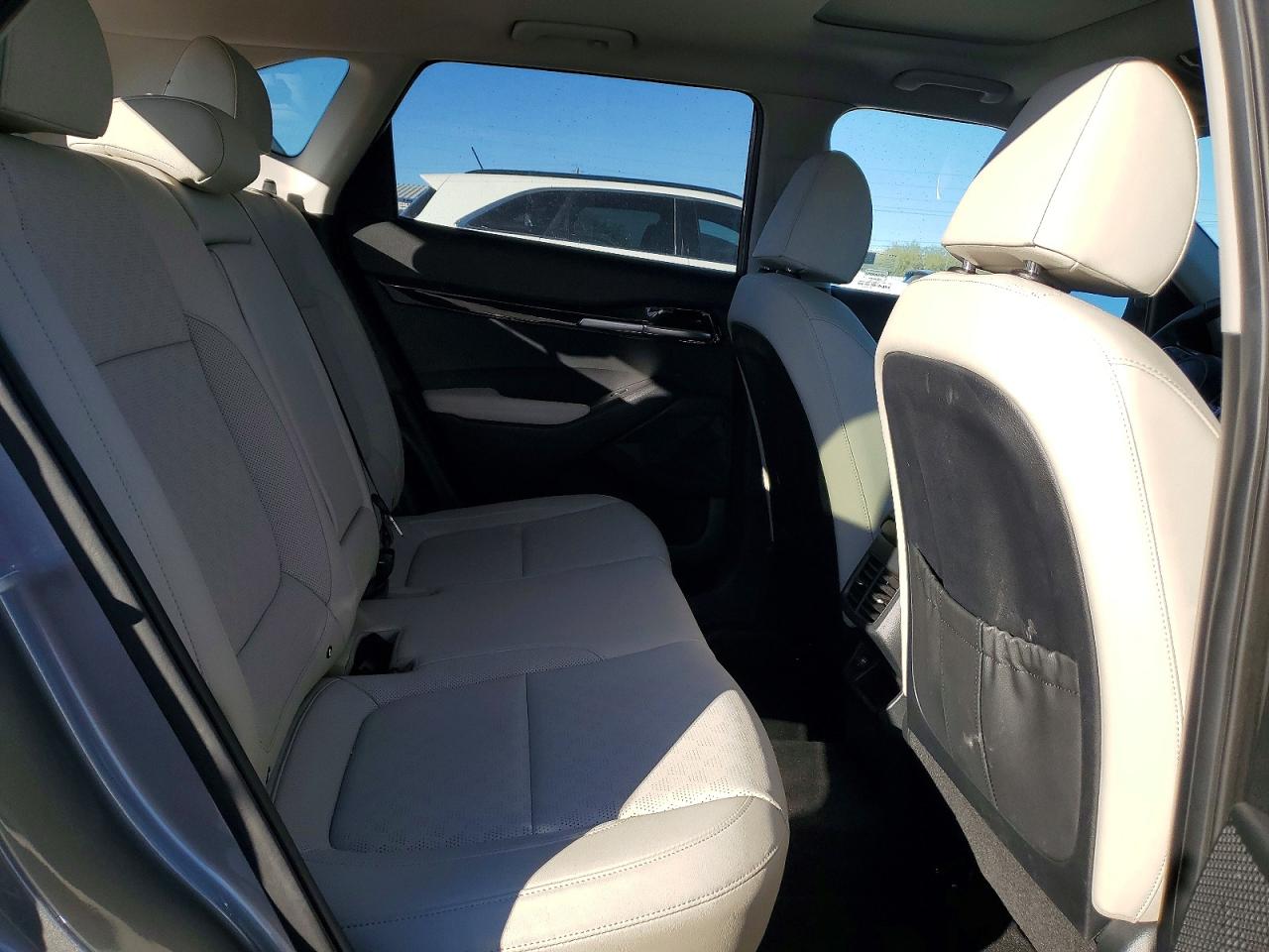 2023 KIA SELTOS EX photo 11