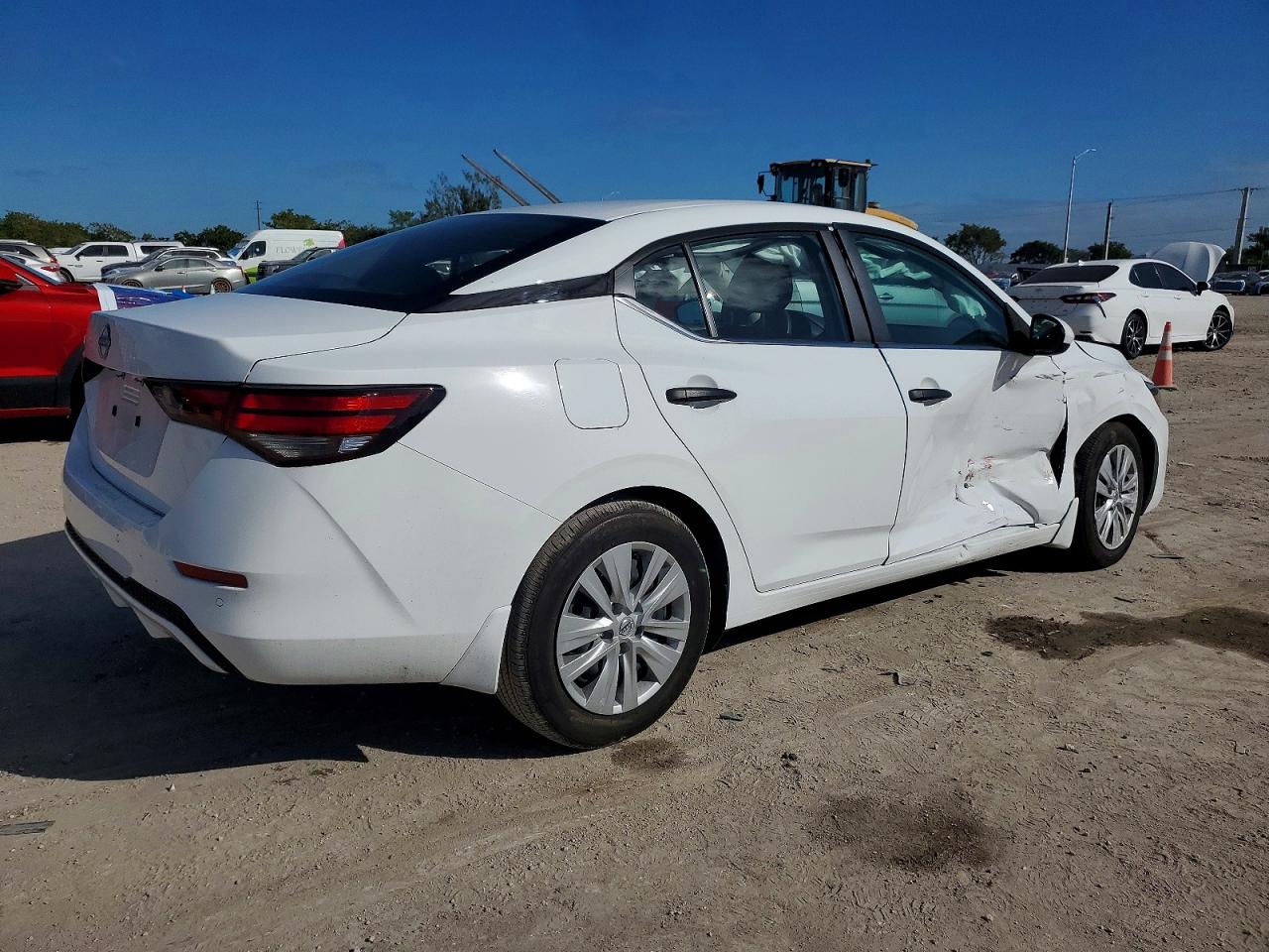 2024 NISSAN SENTRA S photo 3
