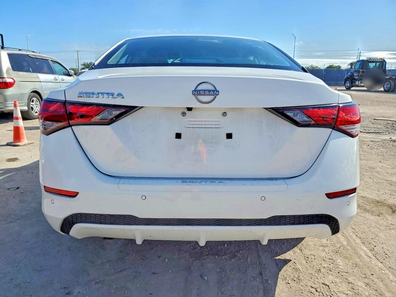 2024 NISSAN SENTRA S photo 6