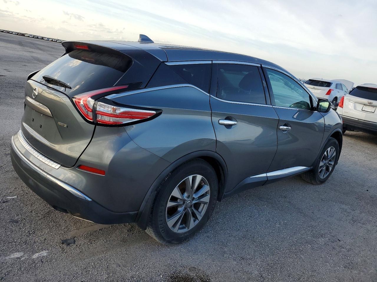2018 NISSAN MURANO S photo 5
