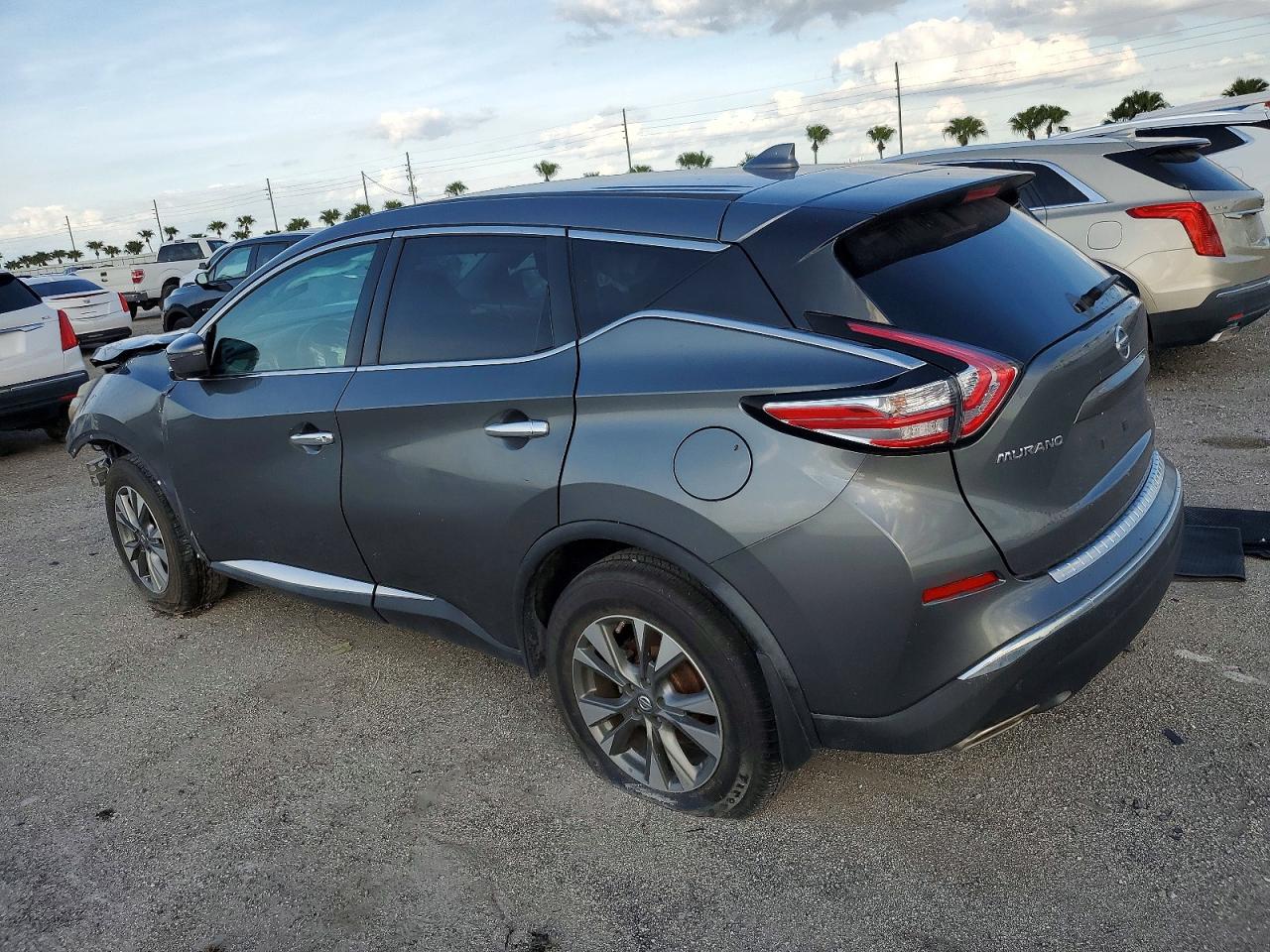 2018 NISSAN MURANO S photo 3