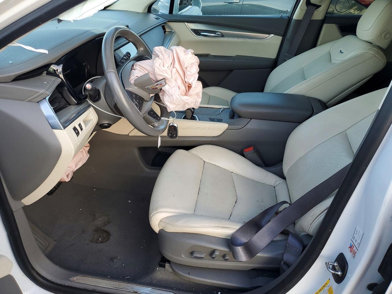 2018 CADILLAC XT5 LUXURY photo 13