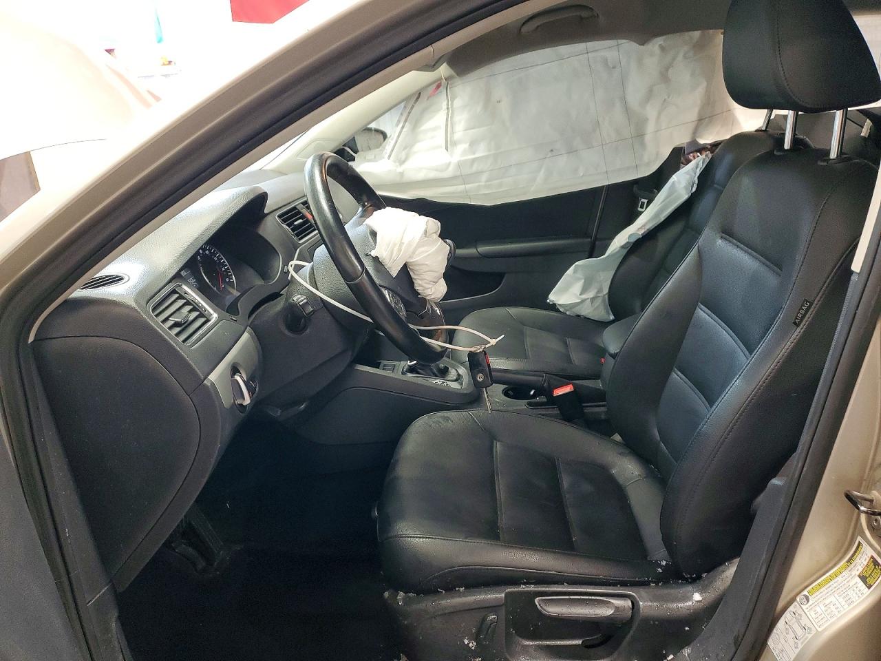 2013 VOLKSWAGEN JETTA SE photo 7
