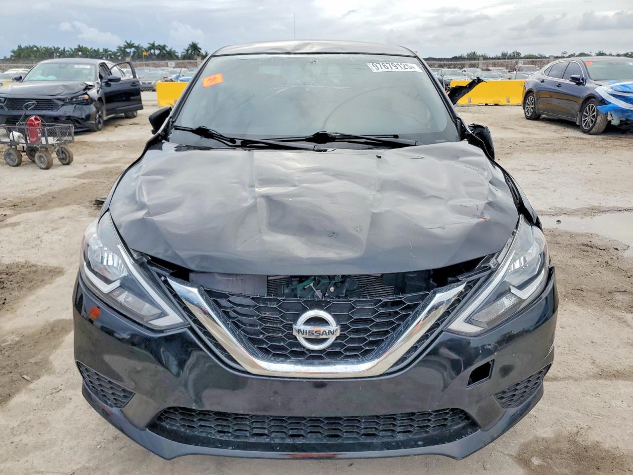 2016 NISSAN SENTRA S photo 5