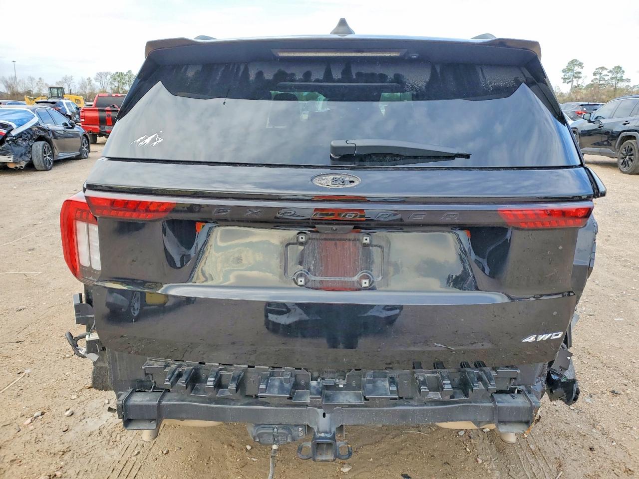 2025 FORD EXPLORER ST-LINE photo 11