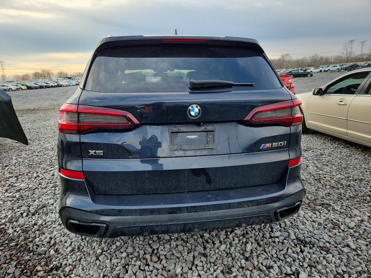 2022 BMW X5 M50I photo 6