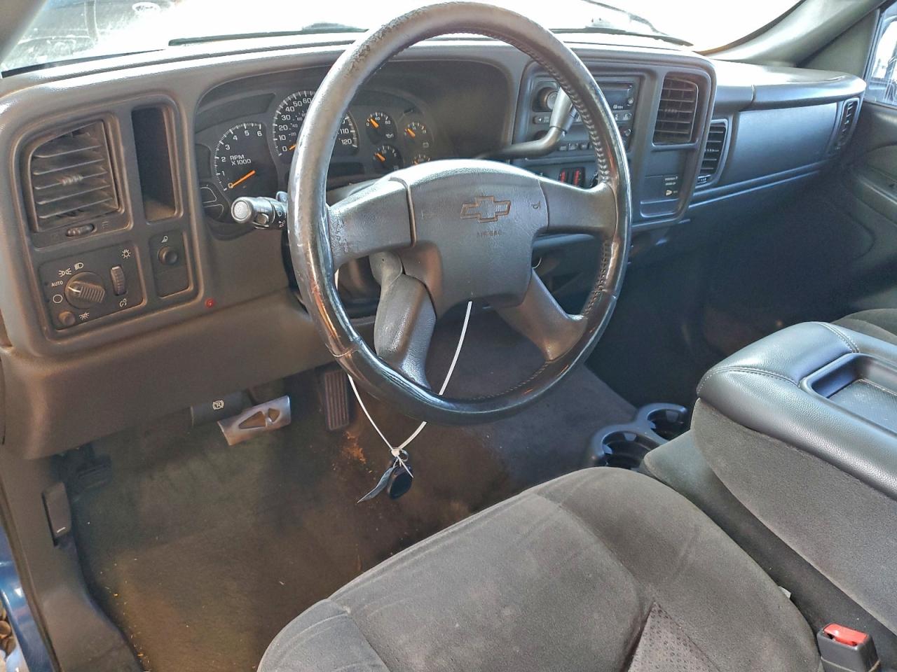 2003 CHEVROLET SILVERADO C1500 photo 8