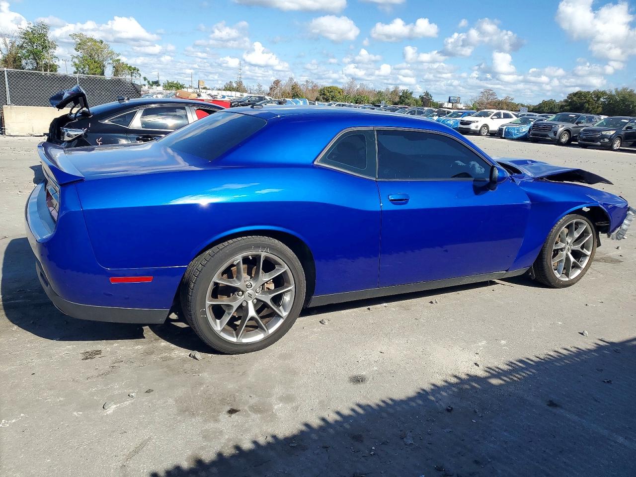 2022 DODGE CHALLENGER GT photo 7