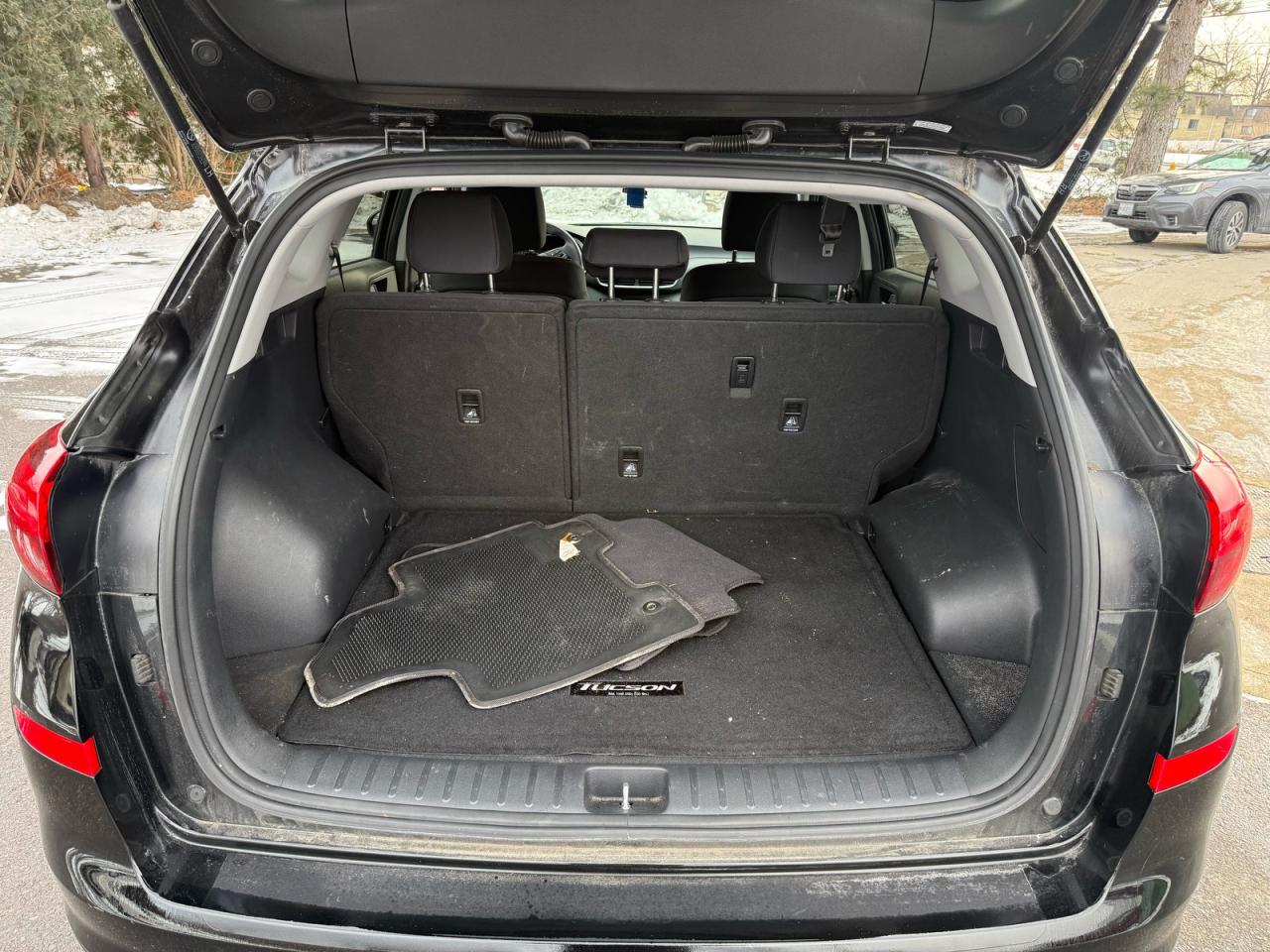 2021 HYUNDAI TUCSON SE photo 11