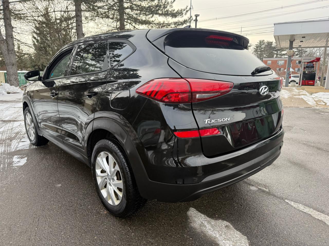 2021 HYUNDAI TUCSON SE photo 3